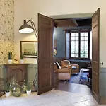 La Devinie Bed & Breakfast