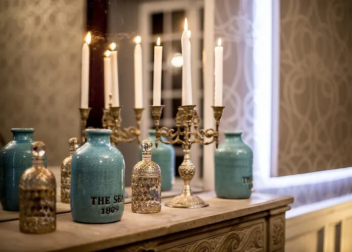 La Devinie Oda ve Kahvaltı